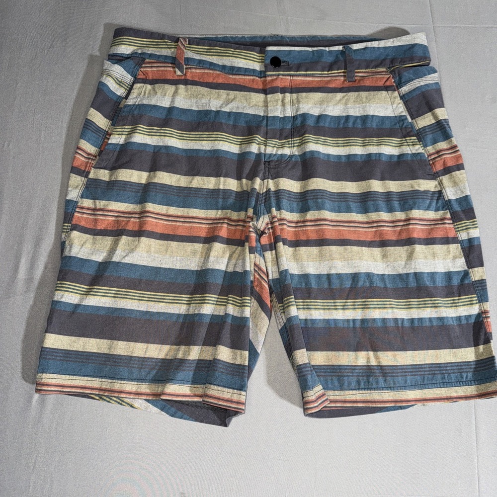 Lululemon Athletica‎ Men's 38 Shorts Commission Stripe Multicolor Casual Golf
